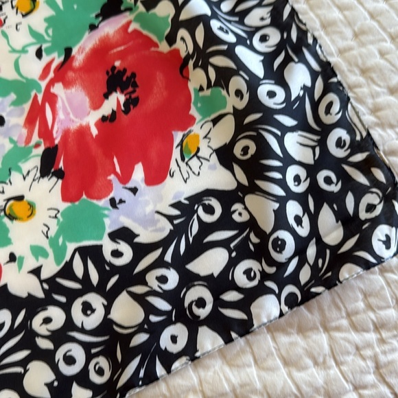 Vintage Avon Polyester Scarf, created in Italy - 30 x 31 in. - Picture 2 of 4